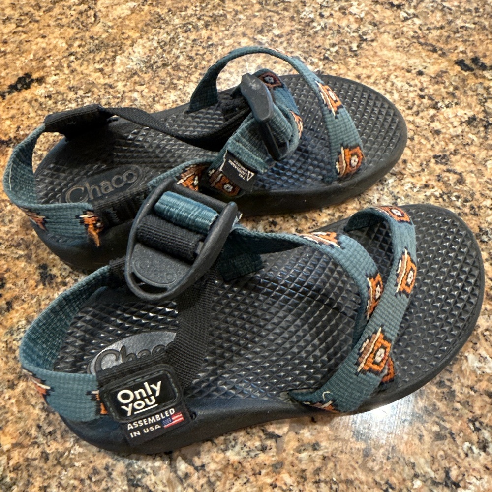 Little Kids Chacos